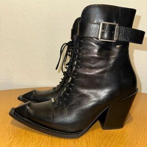John Fluevog Cubist Cupcake Black Leather Lace Up Ankle Boots Size 6